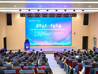 精業(yè)務(wù)、強(qiáng)服務(wù) 市人力資源有限公司“武漢引才”小分隊(duì)在行動(dòng)